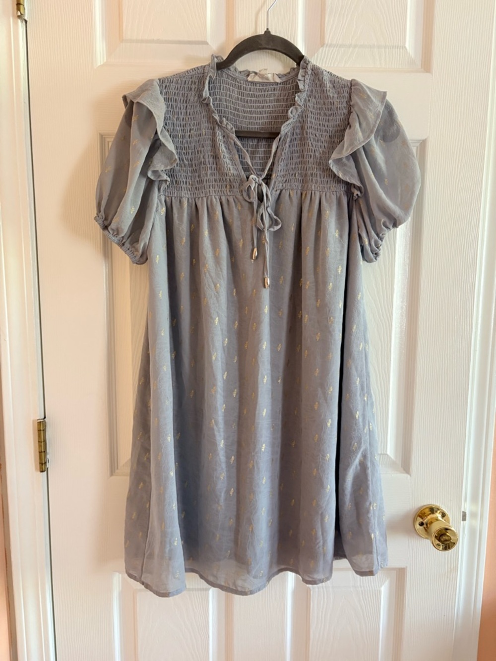 Entro Light Gray and Lavender Puff-Sleeve Dress with Gold Foil Detail